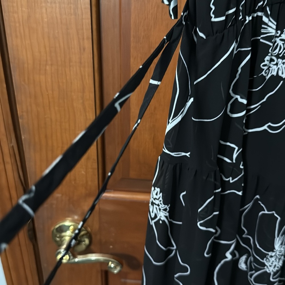 Black and white Maxi dress - Picture 6 of 12